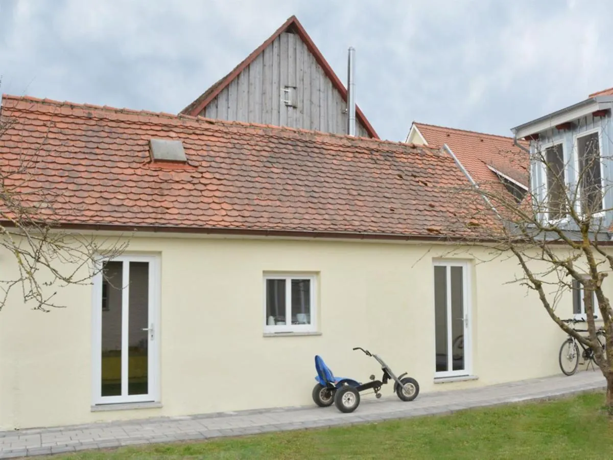 Gaensebluemchen Apartment Colmberg